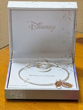 Disney Mickey Forever Charm Bracelet - La-rocks - Mickey Mouse - NEW in Box